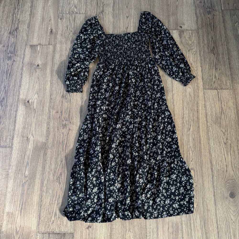 Floral Smocked Long Sleeve Maternity Dress Size: L - Picture 4 of 12